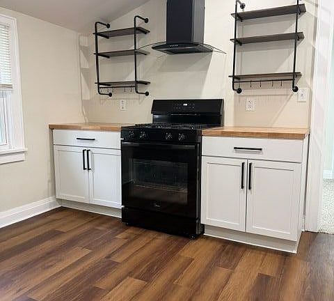 5th image of 2908 N 51st St #2908A