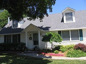 1st image of 438 Fairbrook St