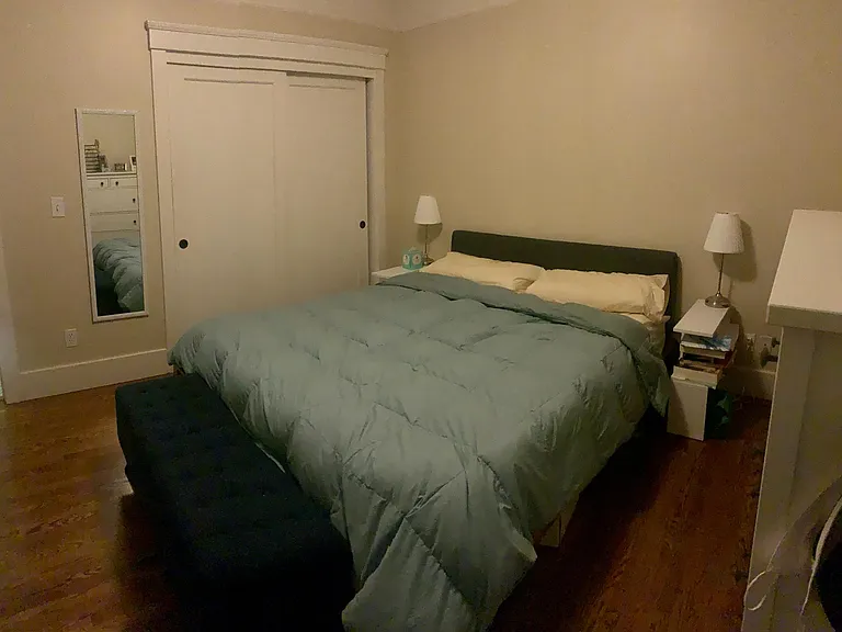 1706 G St #4 — Photo 10