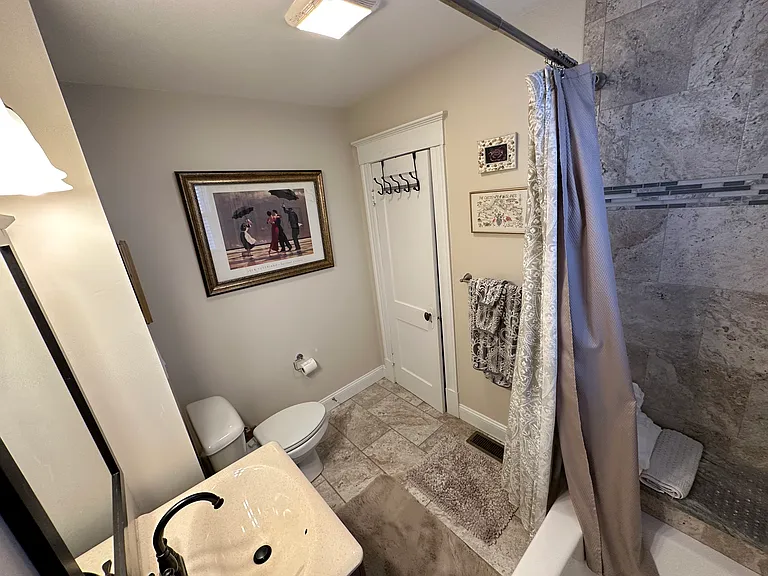 40 Winthrop St #1 — Photo 4