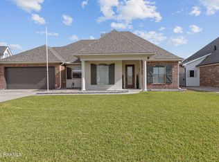 114 Rue Des Bouvier, Youngsville, LA 70592