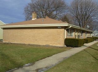 335 S Iowa Ave APT A, Addison, IL 60101