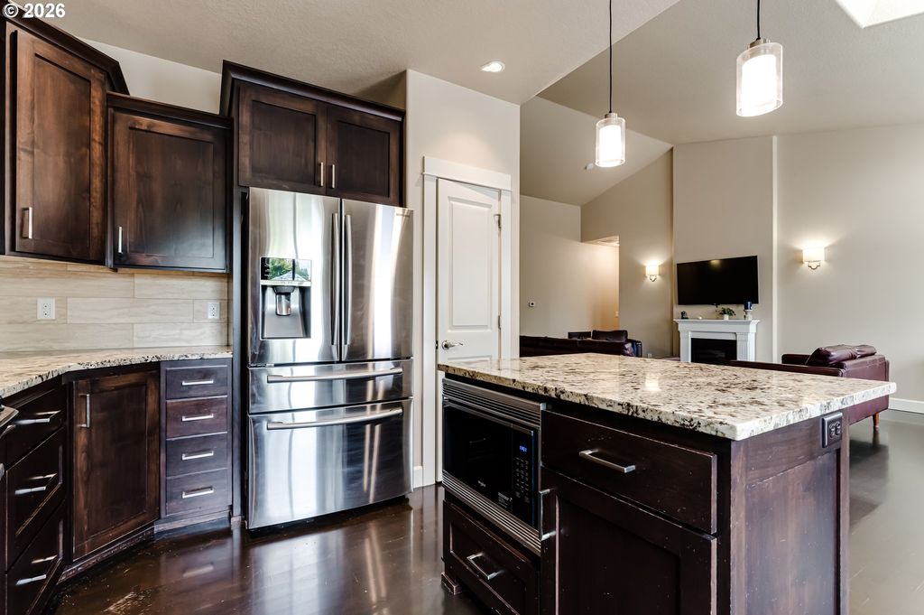 Apartment in Eugene, Lane - View 5