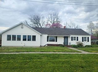 495 W Colfax St, Breckenridge, MO 64625