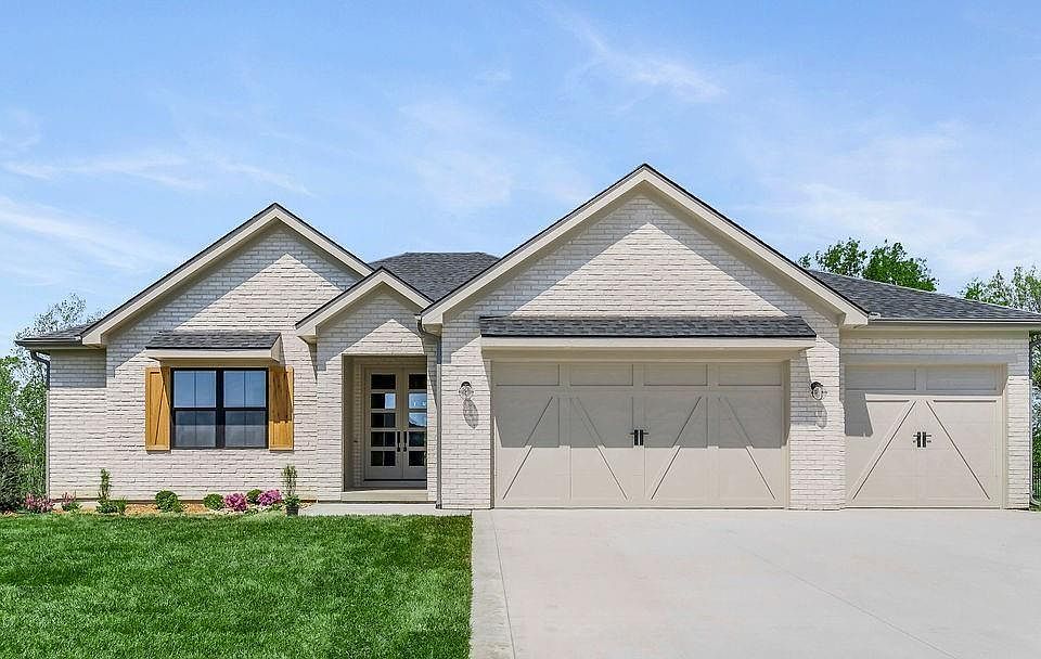 1st image of 4 Red Fox Cir