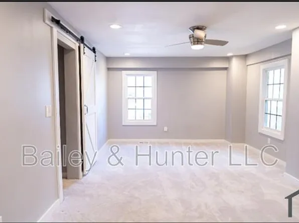 3207 Bobbie Ln, Decatur, GA 30032