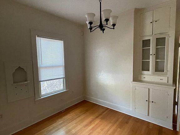 2nd image of 605 Kirby Pl