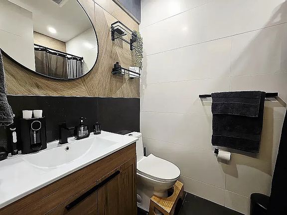 5th image of 897 4th Ave APT 2L
