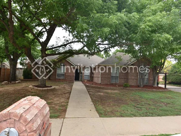 1501 Hunter Ct, Keller, TX 76248