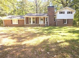 522 Scarborough Rd, Ellenwood, GA 30294