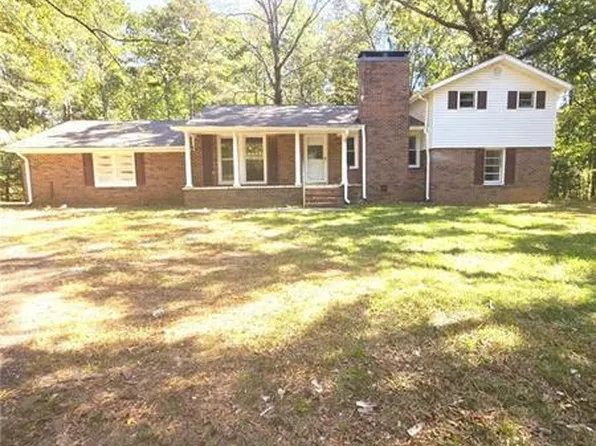 522 Scarborough Rd, Ellenwood, GA 30294