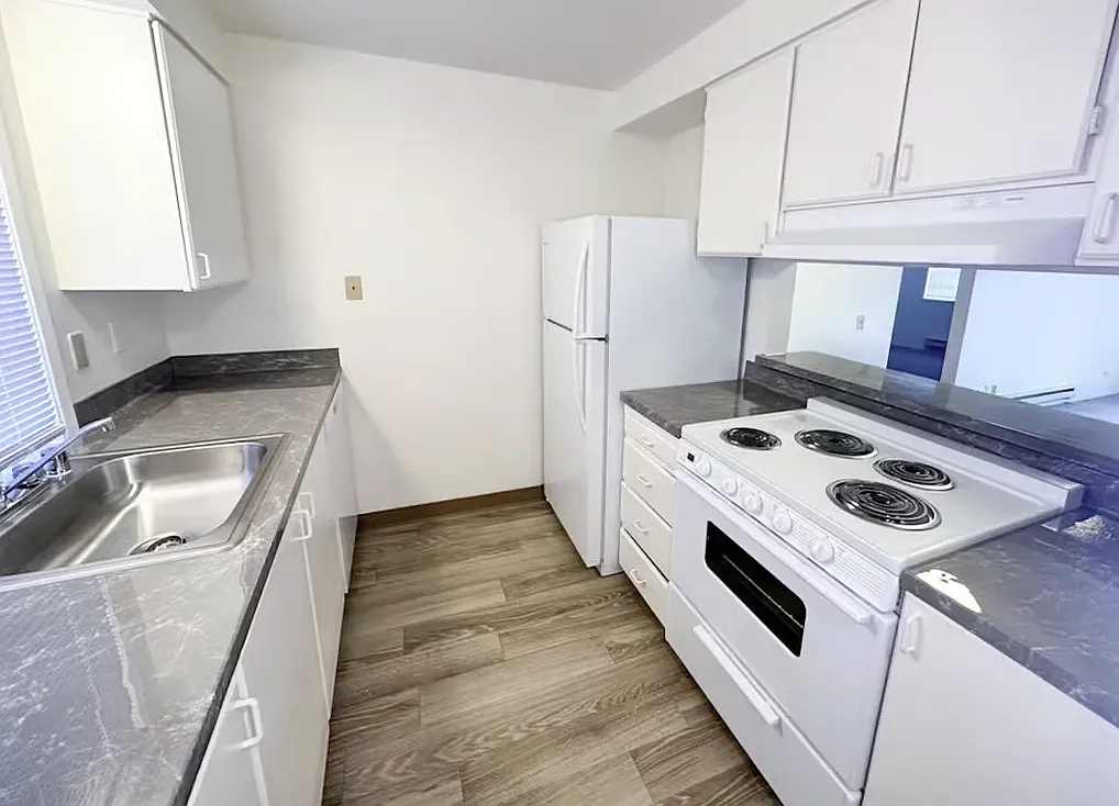 Woodland Greens Apartments — Photo 4