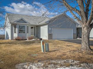 914 Shady Ridge Ln, Braham, MN 55006