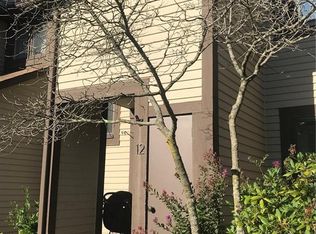 12 Chelsea Ct, Parlin, NJ 08859