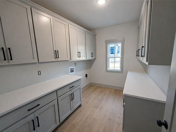 4th image of 4540 Lee Road 158