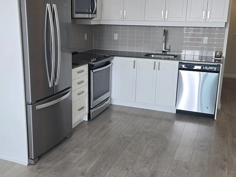 7895 Jane St N #317 — Photo 2
