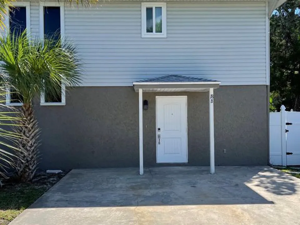 18 Hillside Dr #A