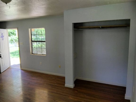 4th image of 407 NW Euclid Ave