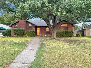 316 N Winding Oaks Dr, Wylie, TX 75098
