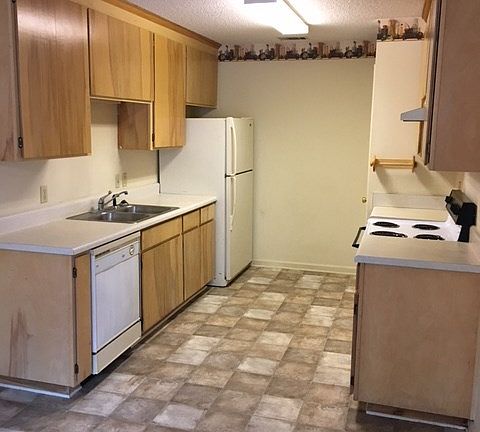2nd image of 3202 Tyndall Dr