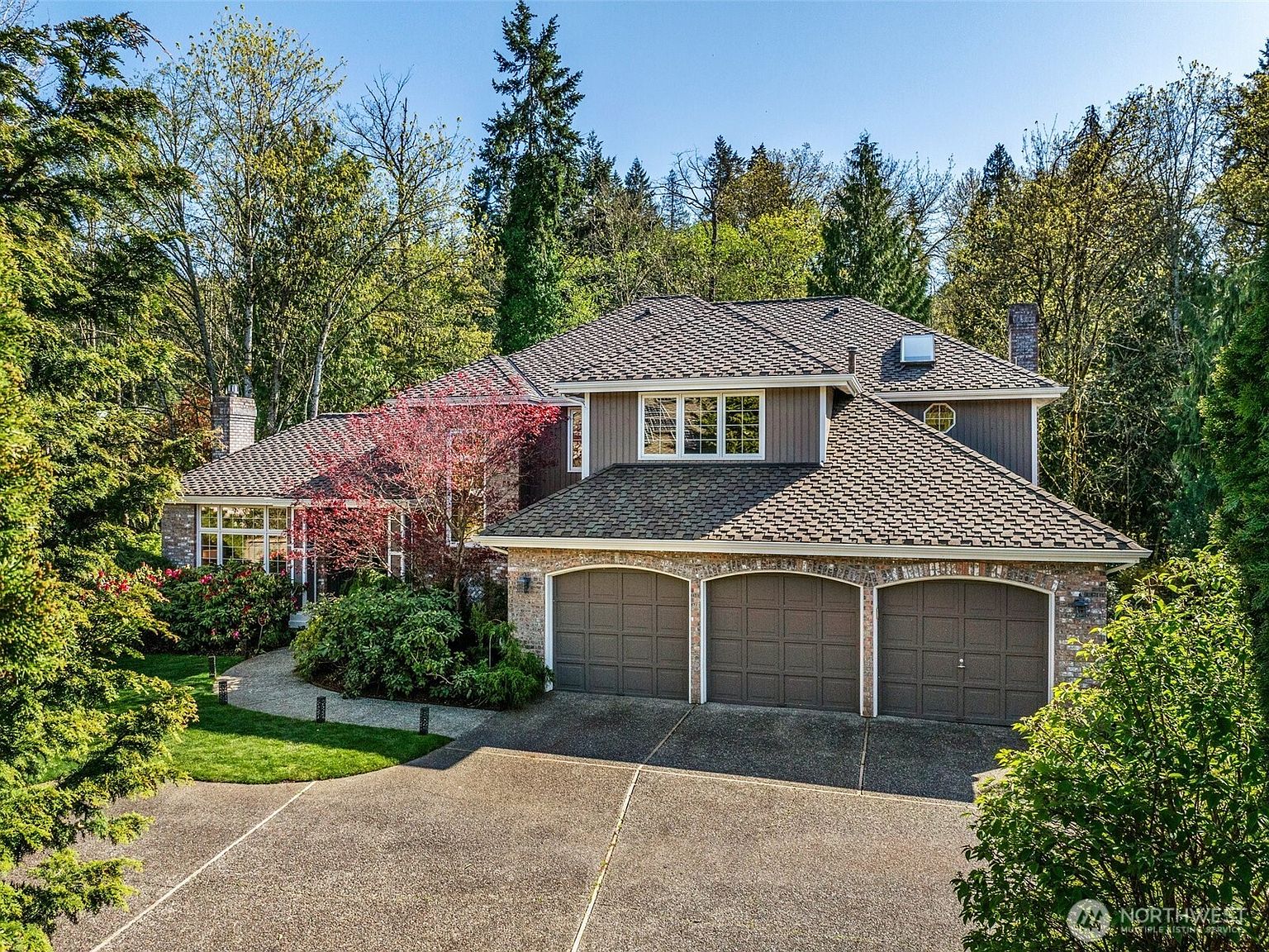 Nyです。 7985 145th Avenue SE, Newcastle, WA 98059 | Zillow