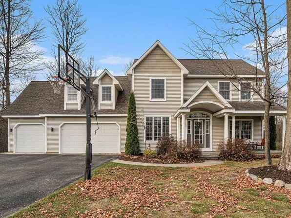 1574 Duke Holw, Traverse City, MI 49696
