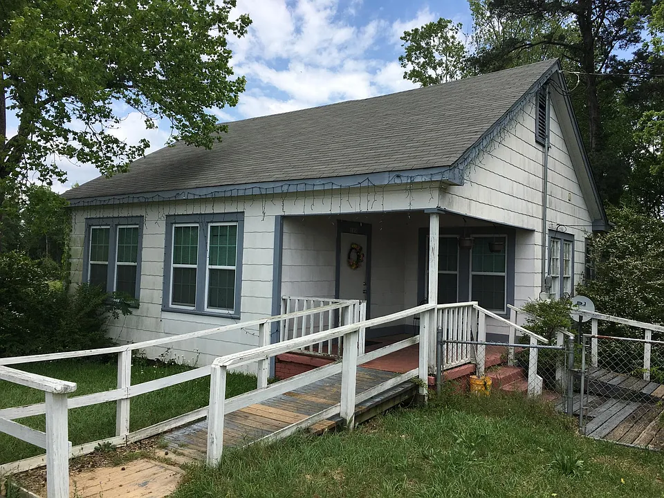 1106 Woodward Ave