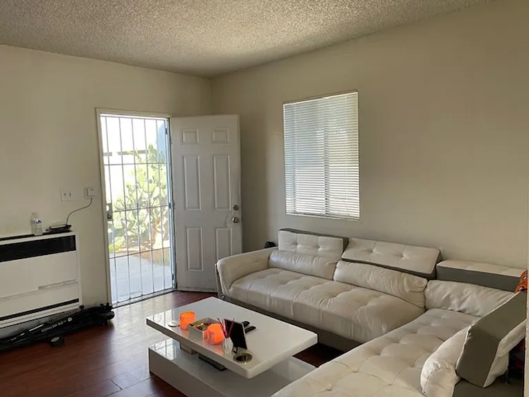 792 Termino Ave #B — Photo 12