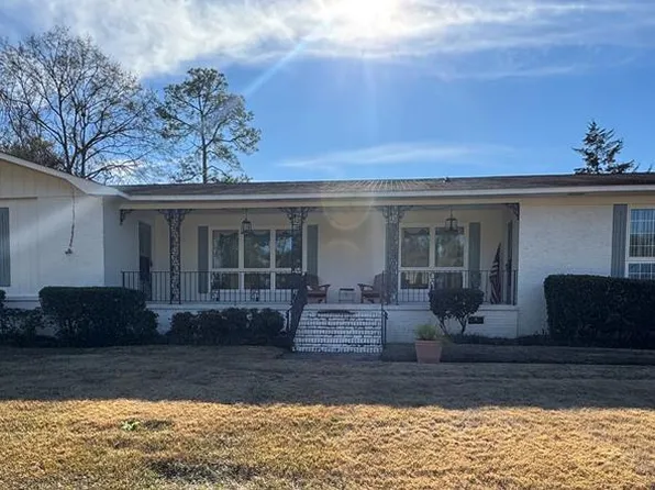 2105 Stonebridge Rd, Dothan, AL 36301