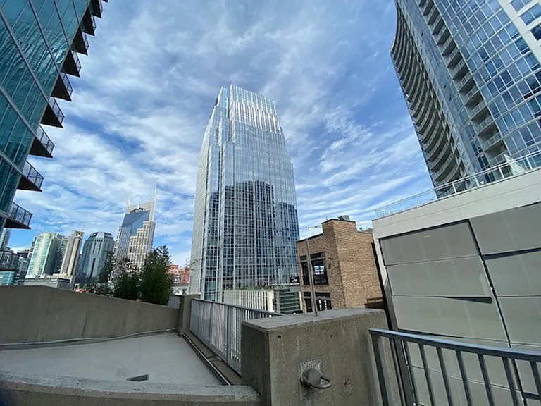 301 Demonbreun St #707 — Photo 9