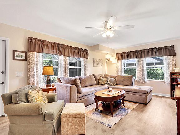 5th image of 2864 SW Lakemont Place