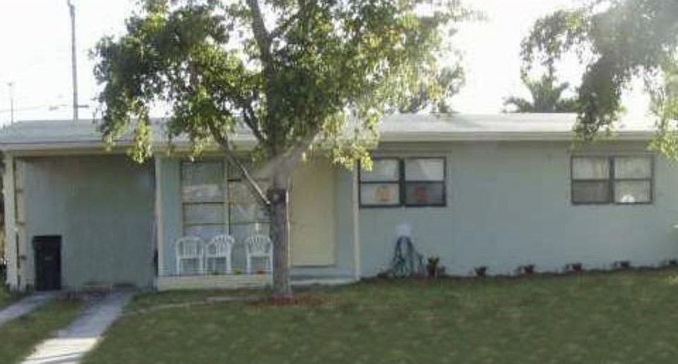 2nd image of 612 SW 24th Ave