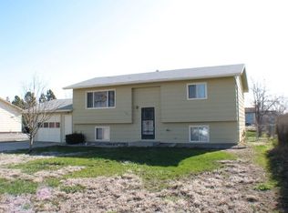 1790 Jolly Ln, Rapid City, SD 57703