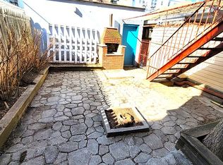 21-39 29th St #1, Astoria, NY 11105