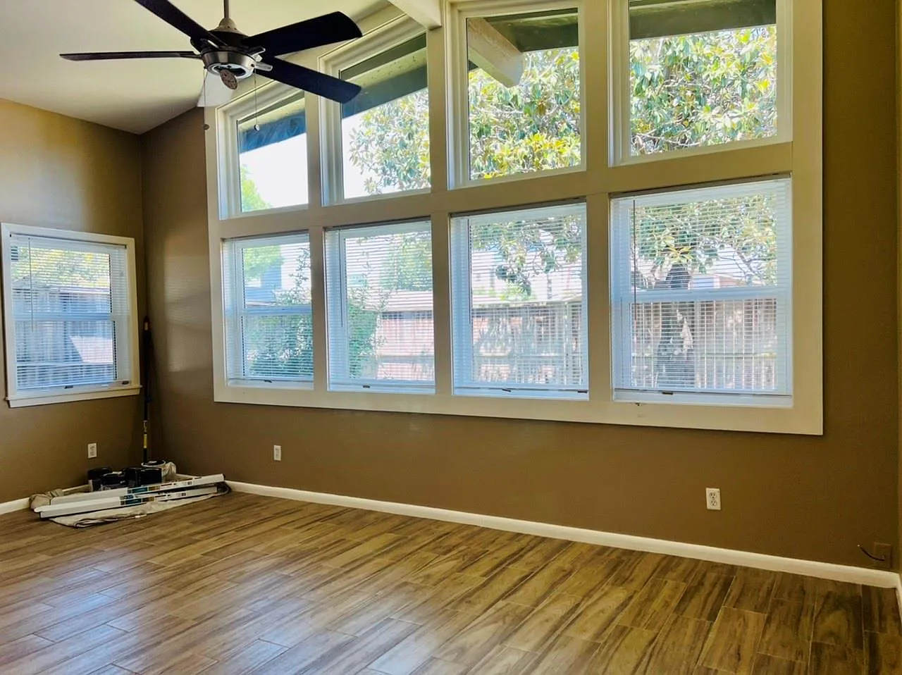2 bed, 2.0 bath, 1127 sqft, $1,600 — Photo 4