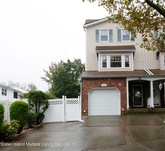 70 Cotter Ave, Staten Island, NY, 10306