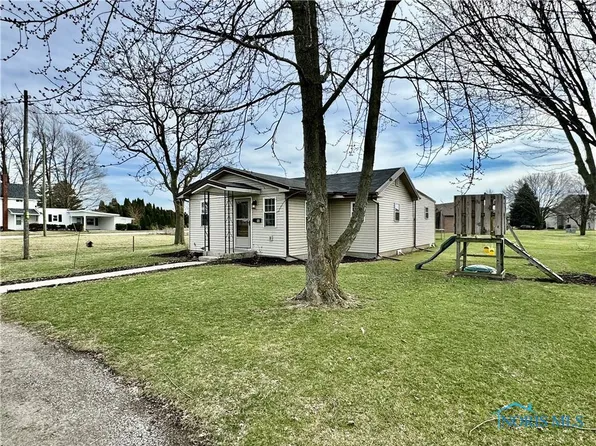 626 Ohio St, Leipsic, OH 45856