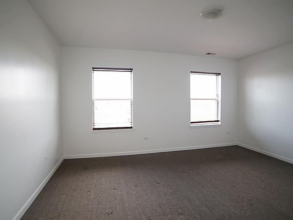 4th image of 1542 W Glenlake Ave #5C