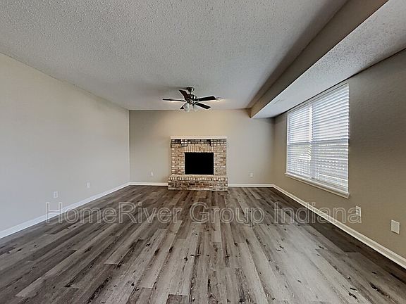 3rd image of 7152 Dublin Ln