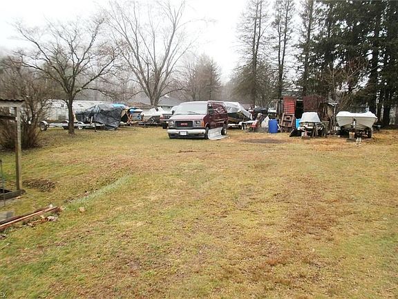 5th image of 16069 Martha St