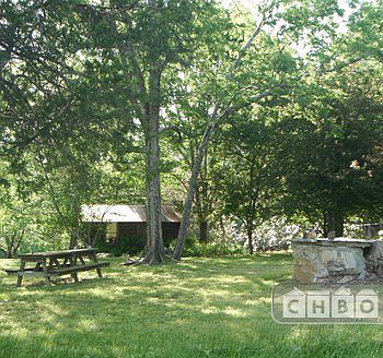 Nature-Old Cabin Picnic Area