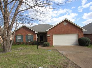 325 Cascades Cir E, Clinton, MS 39056