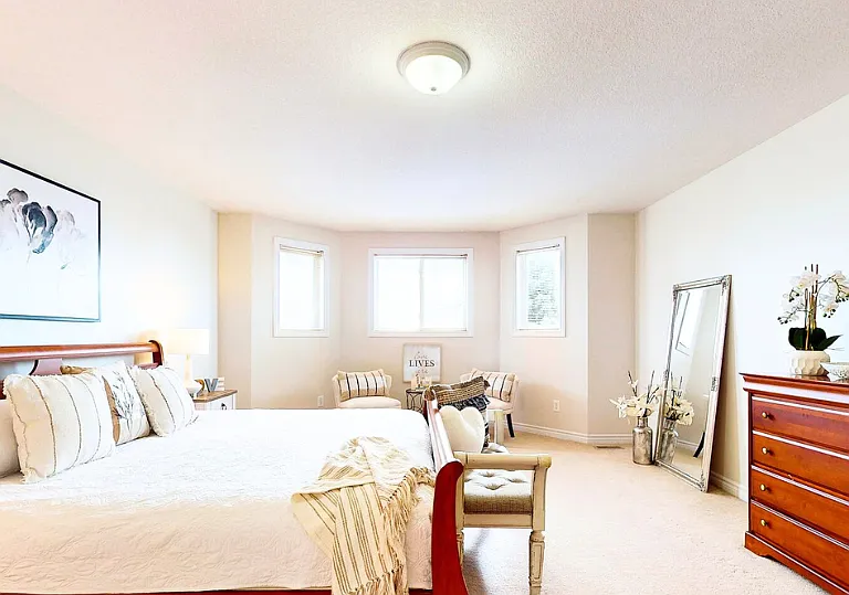 1570 Beaverbrook Ave — Photo 1