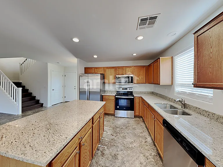 3910 E Hematite Ln — Photo 3