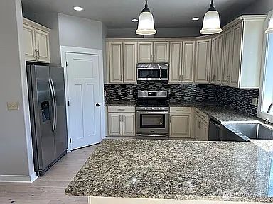 3rd image of 249 Misty Ln