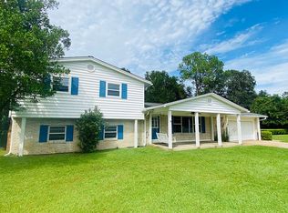 8 Magnolia Ave, Shalimar, FL 32579