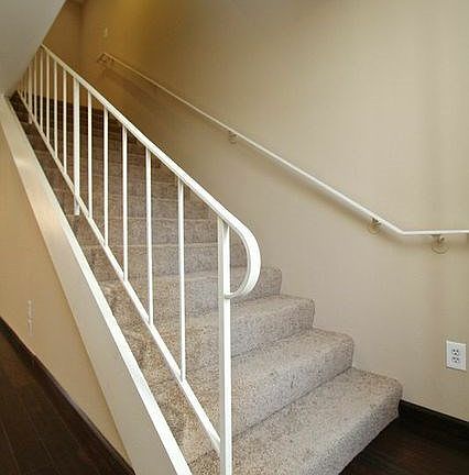 4th image of 13023 Doty Ave #38