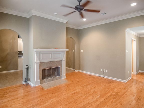5th image of 501 Lodge Dr