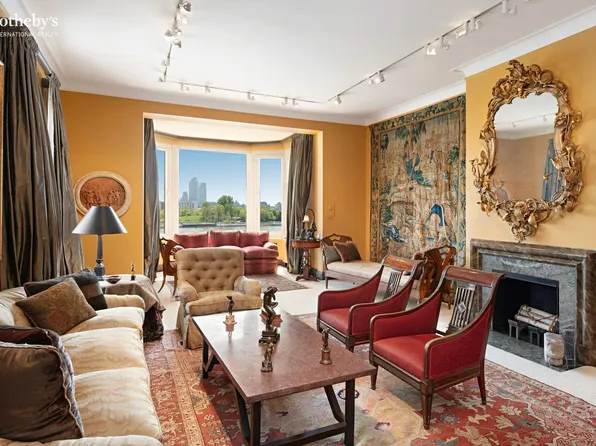 435 East 52nd Street image 5 of 17