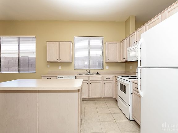 4th image of 8822 W Quail Ave